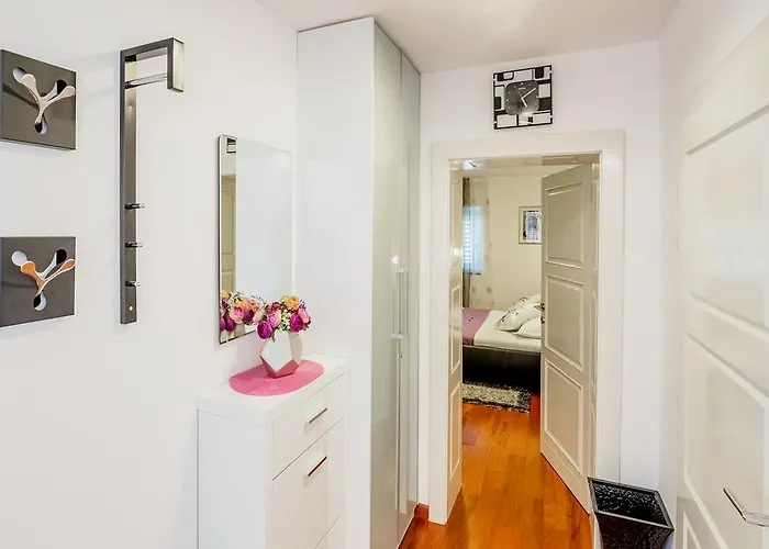 아파트 Penthouse Priuli