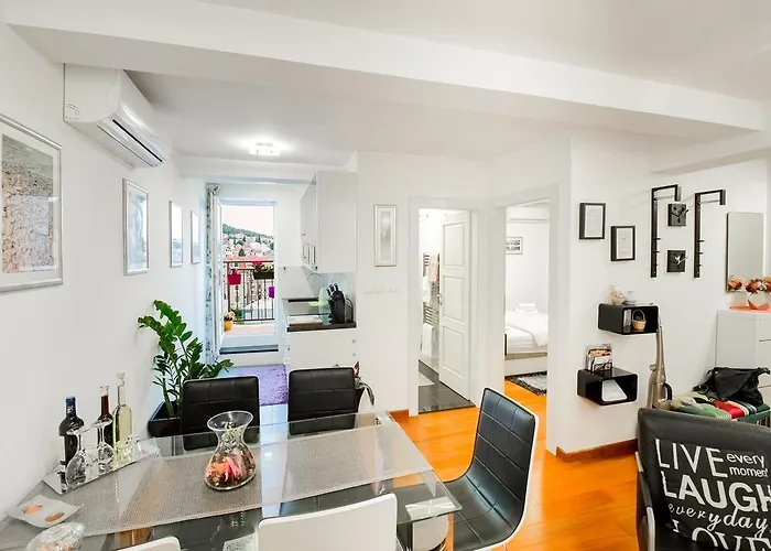 아파트 Penthouse Priuli