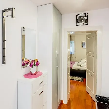아파트 Penthouse Priuli